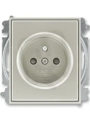 Zásuvka ABB TIME s ochranným kolíkem, s clonkami starostříbrná 6619E-A06357 32 Časově Omezené