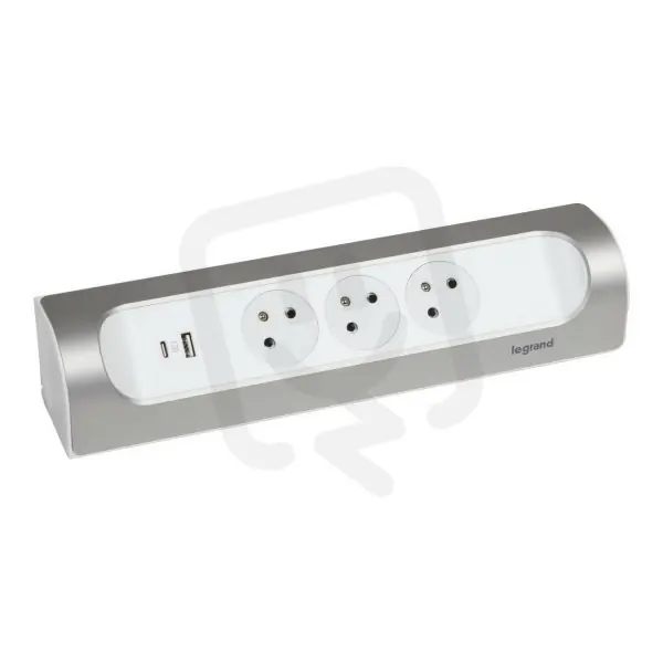 Koupit Online ZÁSUVKOVÝ BLOK ROHOVÝ 3X2P+T/USB A+C, BÍLÁ/HLINÍK LEGRAND 049409