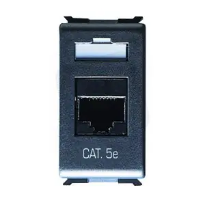 Objednat Nyní Zásuvka Playbus RJ45 Cat5 UTP 1 modul černá GEWISS GW30267